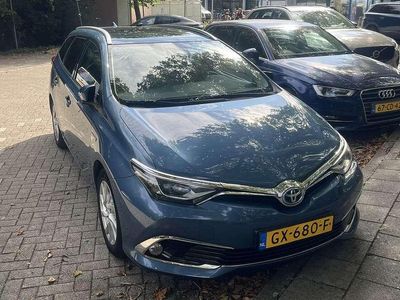 Toyota Auris Hybrid