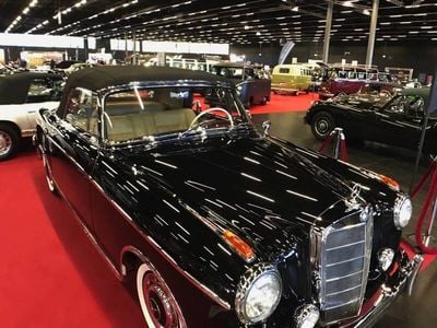 Zwartdb40 Occasion 1958 Mercedes 220 Cabriolet | € 189.000