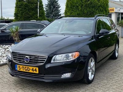 tweedehands Volvo V70 2.0 D3 Automaat 5-Cilinder 2013 Zwart Trekhaak