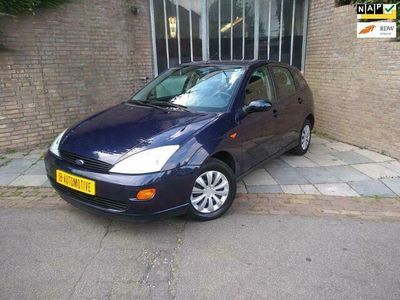 tweedehands Ford Focus 1.6-16V Ambiente