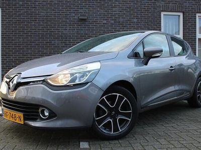 Grijs Gebruikt 2015 Renault Clio IV Hatchback | € 7.650 (Eerlijke prijs)
