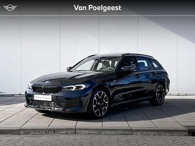 Saphirschwarz metallic (475) (zwart metallic) Gebruikt 2024 BMW 330e Basis Stationwagen | € 55.900