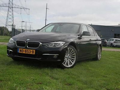BMW 330e