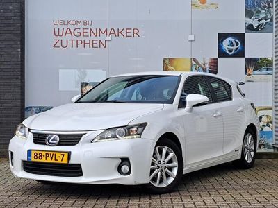 Lexus CT200h