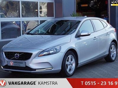 Grijs Occasion 2013 Volvo V40 Kinetic Hatchback | € 10.950 (Eerlijke prijs)