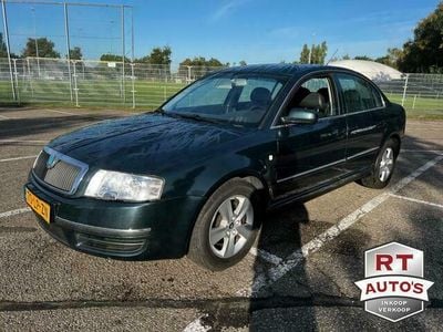Groen Gebruikt 2003 Skoda Superb Sedan | € 3.950