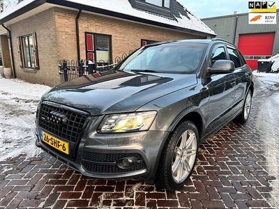 Grijs Occasion 2011 Audi Q5 S-Line SUV | € 13.950 (Iets duurder)