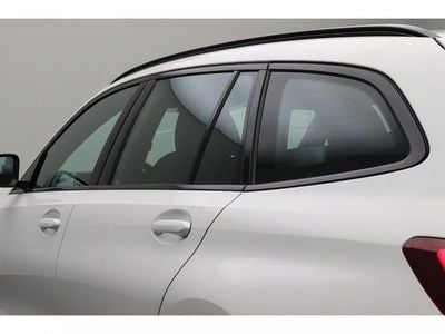 BMW 330e