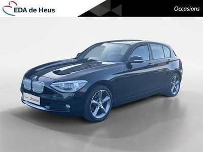 Zwart (metallic) Occasion 2012 BMW 116 Basis Hatchback | € 9.940 (Eerlijke prijs)