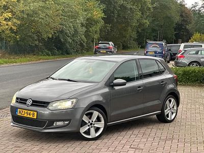 Grijs Occasion 2013 VW Polo Highline Hatchback | € 8.299 (Iets duurder)