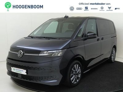 Blauw (metallic) Occasion 2023 VW Multivan Business Van | € 47.950 (Super prijs)