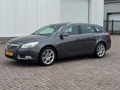 Grijs (metallic) Occasion 2009 Opel Insignia Edition Stationwagen | € 3.450 (Eerlijke prijs)