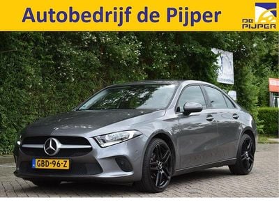 Grijs (metallic) Gebruikt 2020 Mercedes A180 Sedan | € 22.950 (Eerlijke prijs)