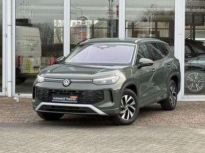Nieuw VW Tayron Edition 204 PK (150 kW) 2025 Groen (metallic) SUV