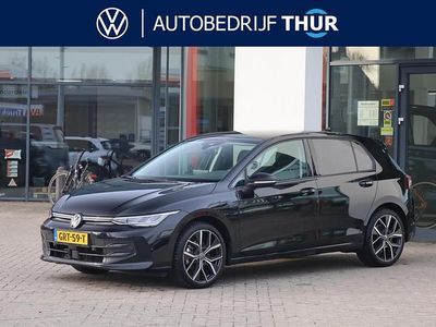 Zwart Occasion 2024 VW Golf VIII Edition Hatchback | € 27.950 (Eerlijke prijs)