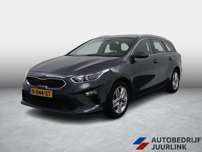 Grijs Occasion 2021 Kia Ceed Hatchback | € 17.899 (Eerlijke prijs)
