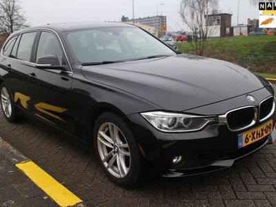 tweedehands BMW 320 320 Touring i High Executive