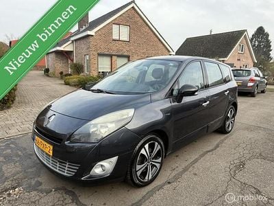 Grijs Occasion 2011 Renault Scénic III Bose Edition MPV | € 2.950 (Super prijs)