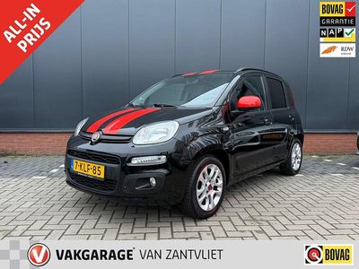 Zwart (metallic) Occasion 2013 Fiat Panda Lounge Hatchback | € 3.995 (Goede deal)