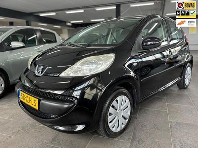 Zwart (metallic) Gebruikt 2007 Peugeot 107 Hatchback | € 2.950 (Eerlijke prijs)