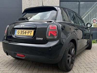 Occasion Mini Cooper Business 136 PK (100 kW) 2019 Zwart Hatchback