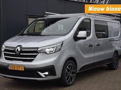 Grijs Occasion 2022 Renault Trafic MPV | € 22.750 (Goede deal)