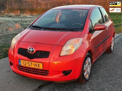 Oranje Gebruikt 2006 Toyota Yaris Sol Hatchback | € 1.499