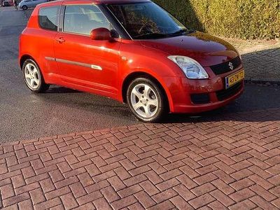Oranje Gebruikt 2008 Suzuki Swift Comfort Hatchback | € 2.950 (Eerlijke prijs)