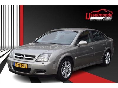 Grijs Gebruikt 2003 Opel Vectra Elegance Hatchback | € 3.940