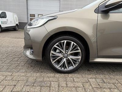 Occasion Toyota Yaris Executive 131 PK (96 kW) 2024 Groen Hatchback