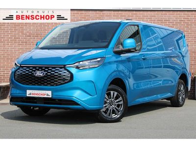 Blauw Nieuw 2025 Ford E-Transit Limited Van | € 39.850