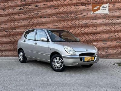 Grijs Gebruikt 2000 Daihatsu Sirion Hatchback | € 1.245 (Super prijs)