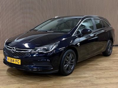 Blauw (metallic) Occasion 2019 Opel Astra Business Stationwagen | € 11.945 (Goede deal)