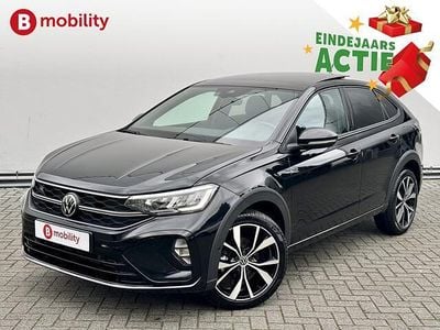 Zwart (metallic) Gebruikt 2025 VW Taigo R-line SUV | € 28.895 (Eerlijke prijs)