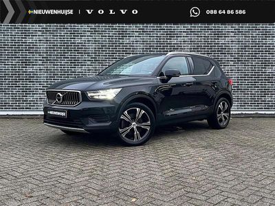 Zwart Gebruikt 2022 Volvo XC40 Inscription SUV | € 31.899 (Eerlijke prijs)