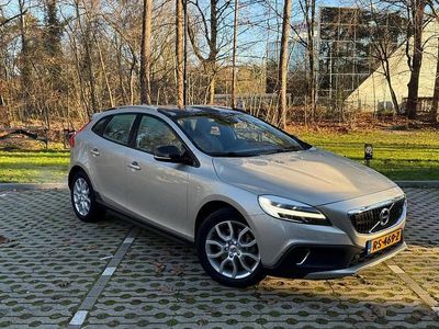 Gebruikt 2018 Volvo V40 CC Stationwagen | € 21.950 (Goede deal)