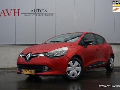 Hatchback Gebruikt 2014 Renault Clio IV Expression Hatchback | € 4.450 (Eerlijke prijs)