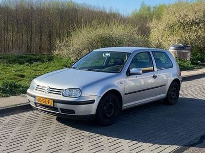 VW Golf IV