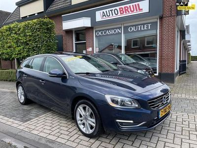 tweedehands Volvo V60 2.4 D6 AWD Plug-In Hybrid Summum 1e Eig /Leder/Schuifd./Navi/Camera