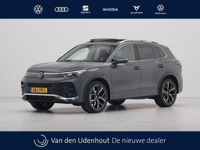 Grijs Gebruikt 2024 VW Tiguan Business SUV | € 49.640 (Duur)