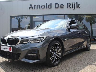 BMW 330e