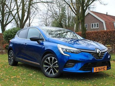 Blauw Gebruikt 2023 Renault Clio V Techno Hatchback | € 14.950 (Eerlijke prijs)