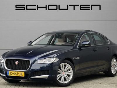 tweedehands Jaguar XF 2.0t Premium Sport Edition Pano Leer Meridian