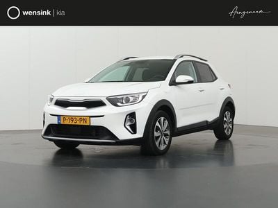 Wit Occasion 2022 Kia Stonic SUV | € 17.935 (Goede deal)