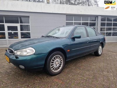 tweedehands Ford Mondeo 2.0-16V Ghia Platinum (AUTOMAAT)