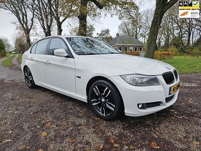 Wit Gebruikt 2012 BMW 318 Luxury Line Sedan | € 7.950 (Iets duurder)
