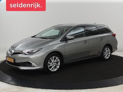 Occasion Toyota Auris Executive 136 PK (100 kW) 2018 Grijs Hatchback