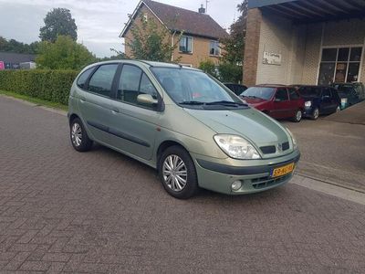 tweedehands Renault Scénic II 1.6-16V Authentique MPV