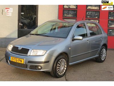 Occasion Skoda Fabia 75 PK (55 kW) 2006 Grijs (metallic) Hatchback
