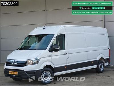 Wit Occasion 2023 VW Crafter Van | € 23.350
